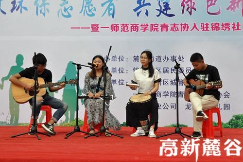 14.民谣歌曲串烧精彩不断!叶小玲 摄.JPG
