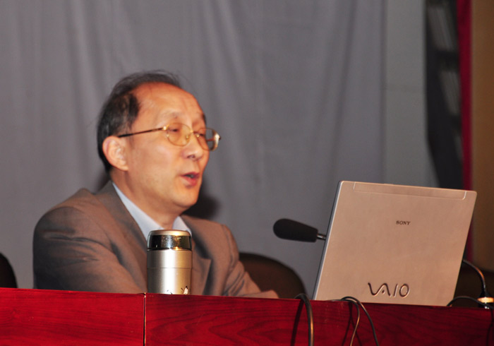 华中科技大学冯向东教授受邀来我院作学术报告